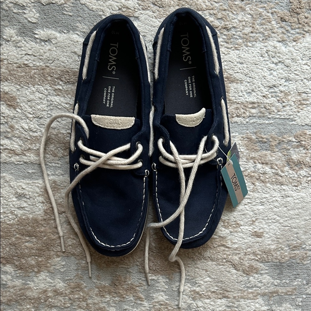 TOMS Men's Dark Blue and Cream Boat Shoes - Size 10